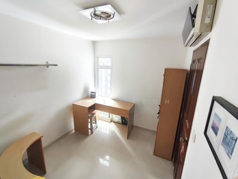 384 Bukit Batok West Avenue 5, 384 Bukit Batok West Avenue 5, Dairy Farm / Bukit Panjang / Choa Chu Kang, 4 Bedrooms, 1,270 sqft, HDB Flat For Sale, by Pearly Teoh, 500268711 - Study - PropertyGuru.com.sg