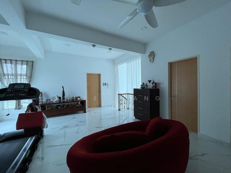 For Sale 2 Storey Detach at Crescent Road, East Coast / Marine Parade, 5 Bedrooms, 4,200 sqft, Detached House For Sale, by Serene Ang, 500268714 - Living Room - PropertyGuru.com.sg