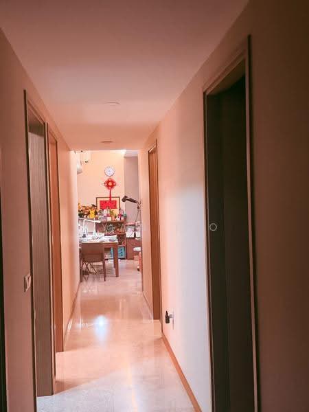 Lakeville, 11 Jurong Lake Link, Boon Lay / Jurong / Tuas, 5 Bedrooms, 1,862 sqft, Condominium For Rent, by Ryan Yeo, 500268719 - Corridor - PropertyGuru.com.sg