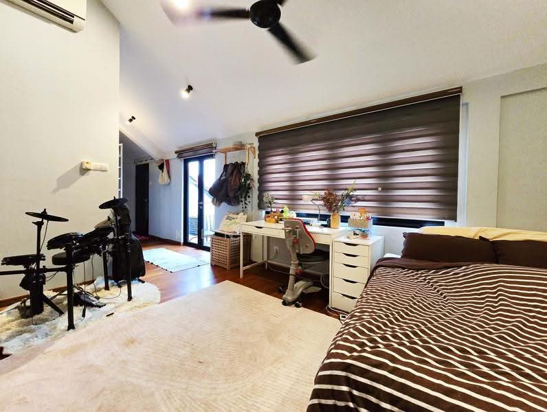 Gorgeous Tropical Freehold 2.5 storey Semi-D. 8 mins walk Lor Chuan MRT Station, Li Hwan / Mei Hwan / Tai Hwan / Serangoon Garden Estate, Hougang / Punggol / Sengkang, 6 Bedrooms, 4,700 sqft, Semi-Detached House For Sale, by Kent Tan, 500268735 - PropertyGuru.com.sg