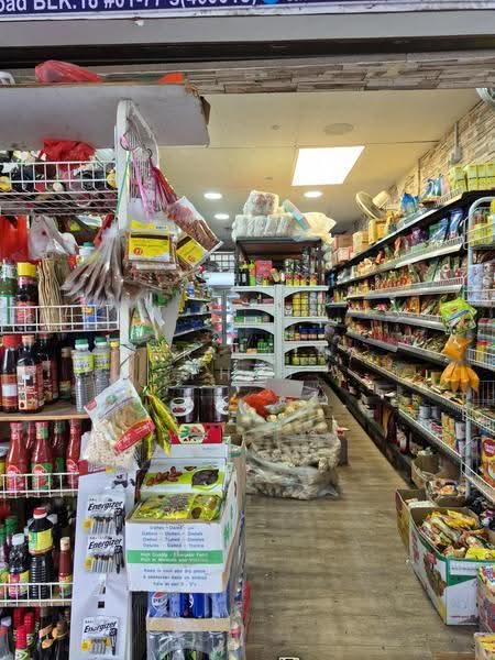 Retail or Minimart shophouse at Bedok South for rent, 17 Bedok South Road, Bedok / Upper East Coast, 350 sqft, Shop / Shophouse For Rent, by Christina Phau, 500268742 - Interior - CommercialGuru.com.sg