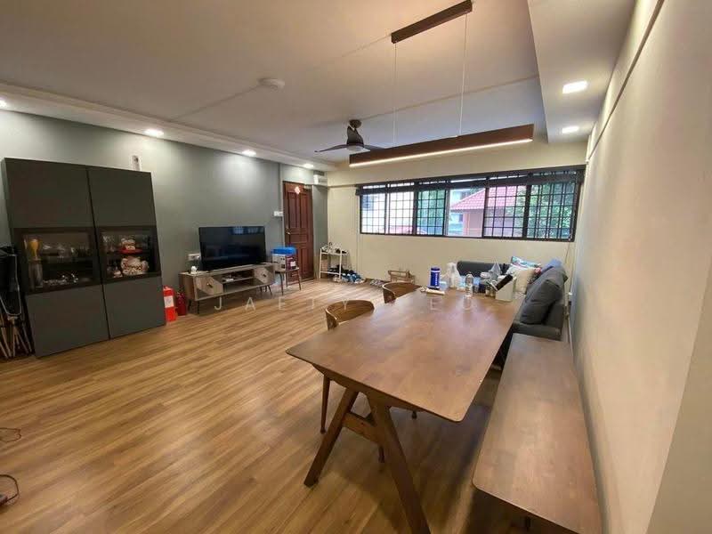 414 Jurong West Street 42, 414 Jurong West Street 42, Boon Lay / Jurong / Tuas, 2 Bedrooms, 1,108 sqft, HDB Flat For Rent, by Jaety Yeo, 500268752 - Living Room - PropertyGuru.com.sg