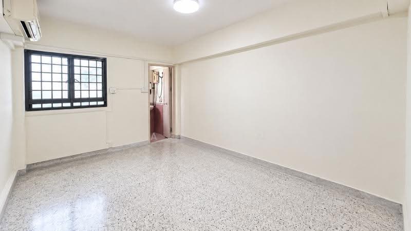 33 Marsiling Drive, 33 Marsiling Drive, Admiralty / Woodlands, 4 Bedrooms, 1,055 sqft, HDB Flat For Sale, by Jae Chin, 500268771 - Master bedroom - PropertyGuru.com.sg