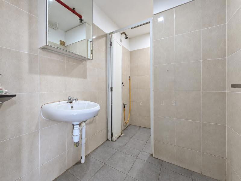 Empire Techno Centre, 30 Kaki Bukit Road 3, Eunos / Geylang / Paya Lebar, 2,820 sqft, Factory / Workshop (B2) For Sale, by Jeffrey Zeus, 500268809 - Bathroom - CommercialGuru.com.sg