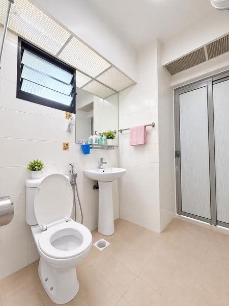 180B Boon Lay Drive, 180B Boon Lay Drive, Boon Lay / Jurong / Tuas, 1 Bedroom, 506 sqft, HDB Flat For Sale, by Ashley Chia, 500268816 - Bathroom - PropertyGuru.com.sg