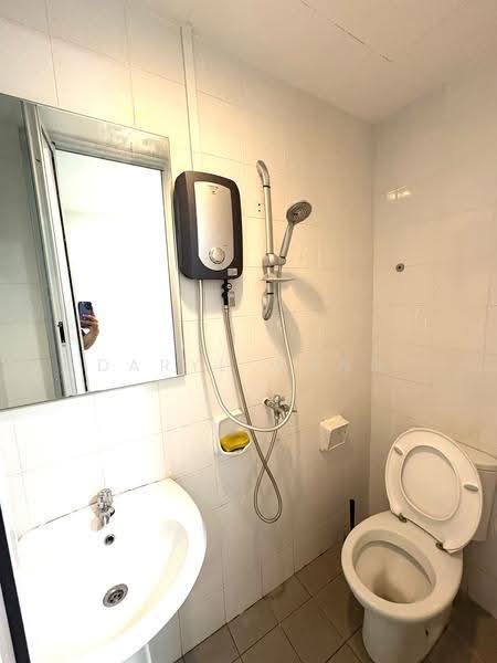 Edelweiss Park Condo, 100 Flora Road, Changi Airport / Changi Village, Room Rental, 80 sqft, Condominium For Rent, by Daryl Wong, 500268818 - Bathroom - PropertyGuru.com.sg