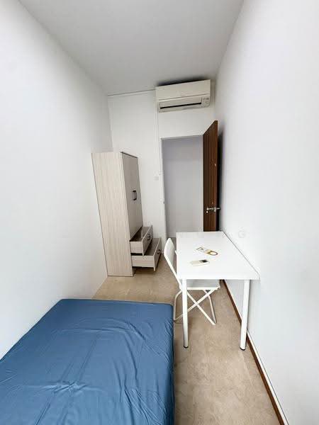 Edelweiss Park Condo, 100 Flora Road, Changi Airport / Changi Village, Room Rental, 80 sqft, Condominium For Rent, by Daryl Wong, 500268821 - Bedroom - PropertyGuru.com.sg