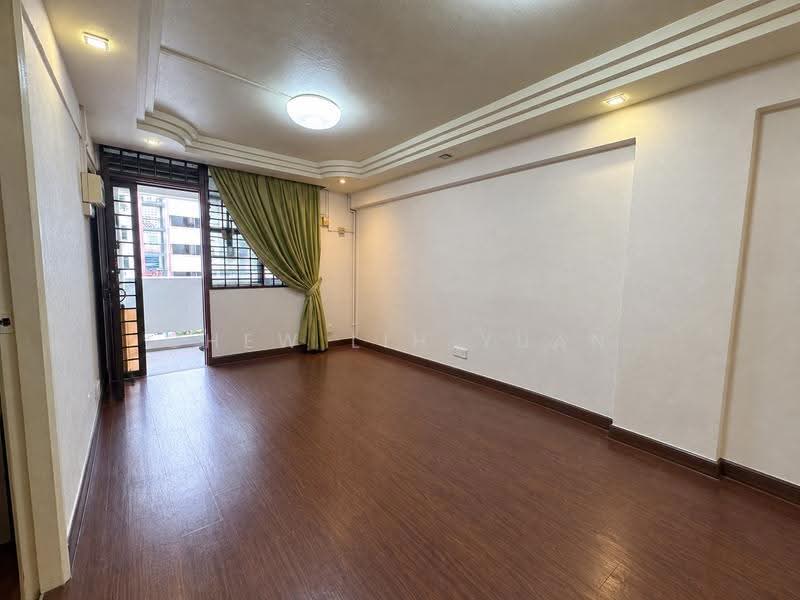 4 Lorong 7 Toa Payoh, 4 Lorong 7 Toa Payoh, Balestier / Toa Payoh, 3 Bedrooms, 732 sqft, HDB Flat For Sale, by Chew Lih Yuan, 500268832 - Living Room - PropertyGuru.com.sg