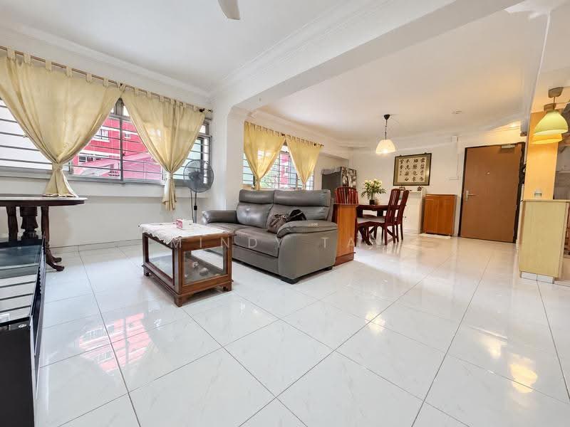 88 Redhill Close, 88 Redhill Close, Alexandra / Commonwealth, 3 Bedrooms, 1,259 sqft, HDB Flat For Sale, by Mindy Tay, 500268842 - Living Room - PropertyGuru.com.sg