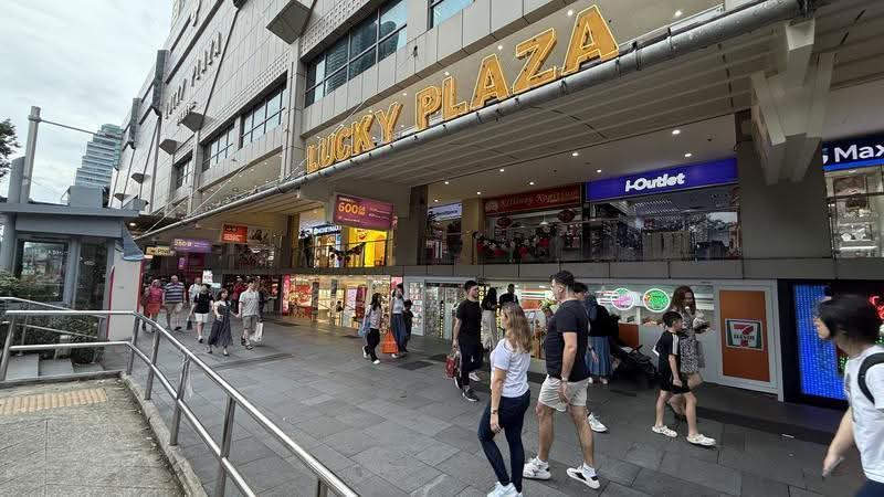 Lucky Plaza, 304 Orchard Road, Orchard / River Valley, 215 sqft, Mall Shop For Rent, by Alvin Chua, 500268844 - CommercialGuru.com.sg