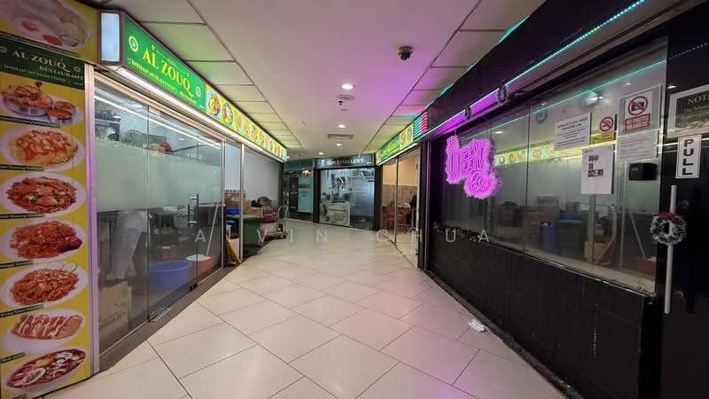 Lucky Plaza, 304 Orchard Road, Orchard / River Valley, 215 sqft, Mall Shop For Rent, by Alvin Chua, 500268844 - CommercialGuru.com.sg