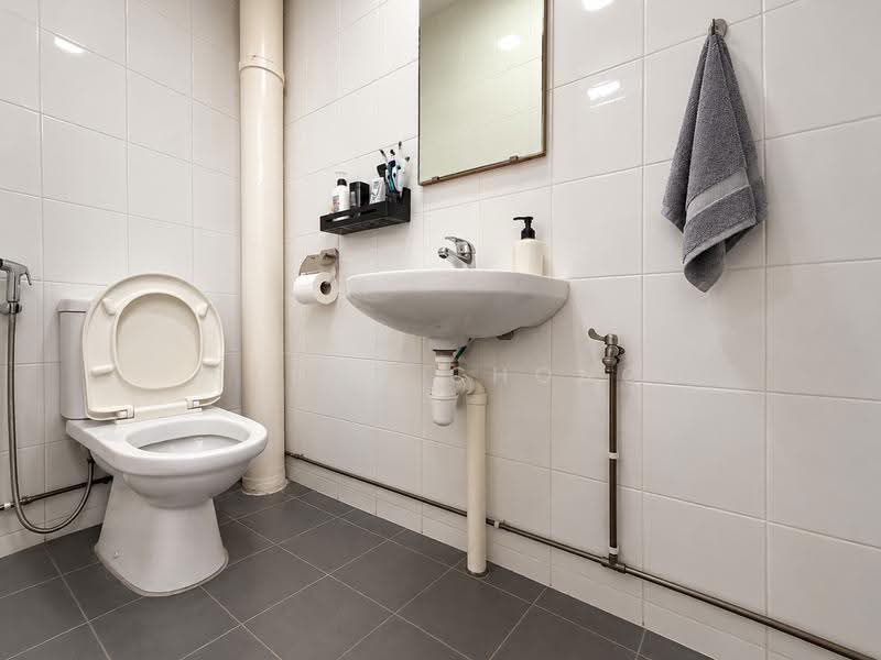 628 Hougang Avenue 8, 628 Hougang Avenue 8, Hougang / Punggol / Sengkang, 4 Bedrooms, 1,593 sqft, HDB Flat For Sale, by Ethan Chong, 500268859 - Bathroom - PropertyGuru.com.sg