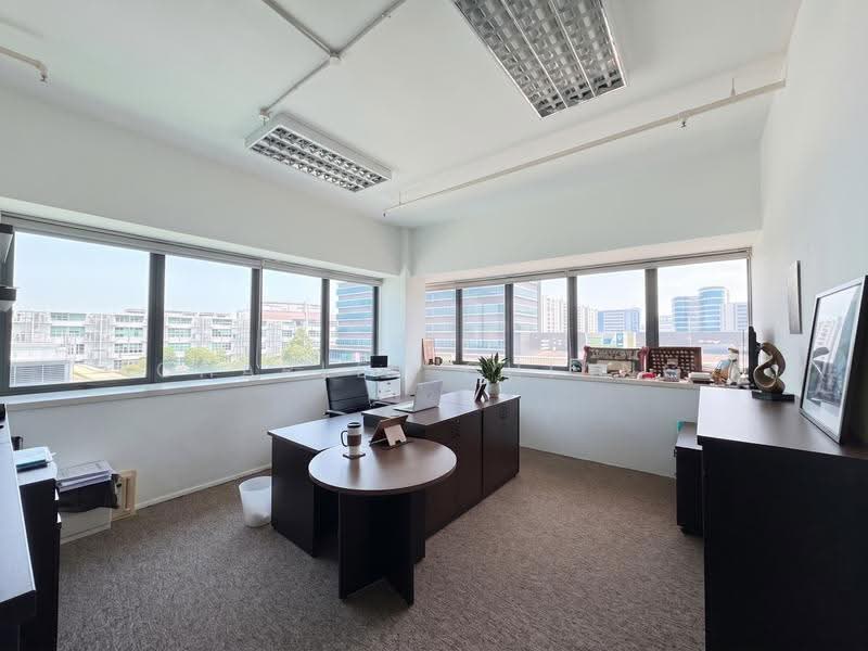 Zervex, 8 Ubi Road 2, Eunos / Geylang / Paya Lebar, 980 sqft, Light Industrial (B1) For Sale, by Charles Chiang, 500268862 - Study - CommercialGuru.com.sg