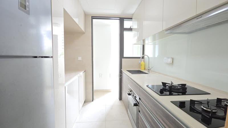 Commonwealth Towers, 230 Commonwealth Avenue, Alexandra / Commonwealth, 3 Bedrooms, 1,076 sqft, Condominium For Rent, by Beatrice Ng, 500268863 - PropertyGuru.com.sg