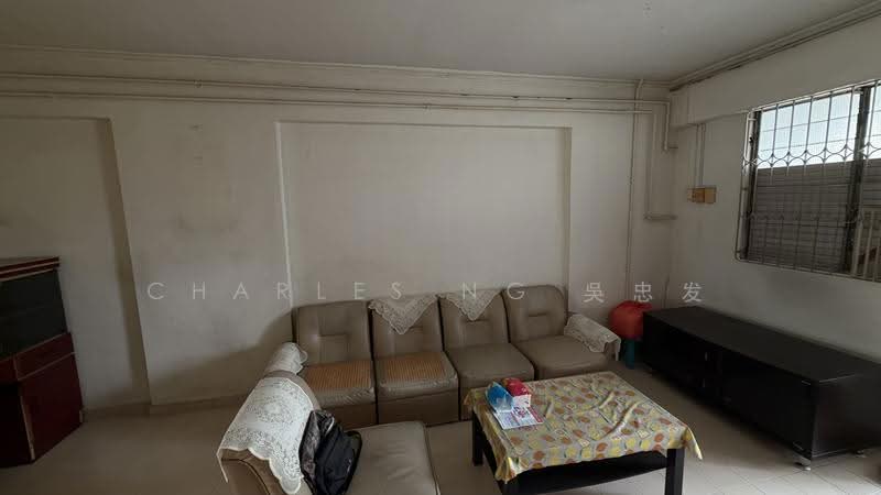 335A Smith Street, 335A Smith Street, Boat Quay / Raffles Place / Marina, 2 Bedrooms, 646 sqft, HDB Flat For Sale, by Charles Ng 吳忠发, 500268865 - Living Room - PropertyGuru.com.sg