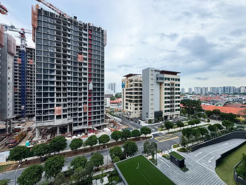 Tembusu Grand, 98 Jalan Tembusu, East Coast / Marine Parade, 1 Bedroom, 527 sqft, Condominium For Rent, by Donavan Tan, 500268879 - Exterior - PropertyGuru.com.sg