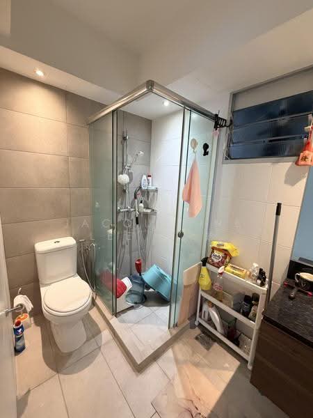 443D Fajar Road, 443D Fajar Road, Dairy Farm / Bukit Panjang / Choa Chu Kang, 2 Bedrooms, 1,216 sqft, HDB Flat For Sale, by Jacqueline Lee 李瑞玲, 500268885 - Bathroom - PropertyGuru.com.sg