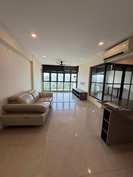 59 Strathmore Avenue, 59 Strathmore Avenue, Alexandra / Commonwealth, 4 Bedrooms, 1,184 sqft, HDB Flat For Rent, by Anthea Yeo 杨丽娇, 500268890 - Living Room - PropertyGuru.com.sg