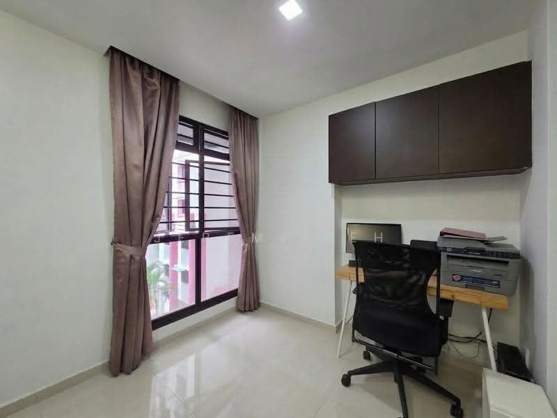 122B Sengkang East Way, 122B Sengkang East Way, Hougang / Punggol / Sengkang, 4 Bedrooms, 1,410 sqft, HDB Flat For Sale, by Jeremy Peh, 500268892 - Study - PropertyGuru.com.sg