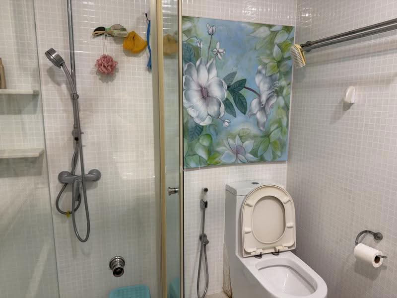 Seletaris, 505 Sembawang Road, Sembawang / Yishun, 2 Bedrooms, 1,302 sqft, Condominium For Rent, by Roxine Ang, 500268894 - Bathroom - PropertyGuru.com.sg