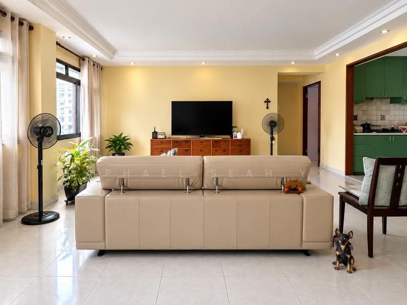 367 Tampines Street 34, 367 Tampines Street 34, Pasir Ris / Tampines, 3 Bedrooms, 1,302 sqft, HDB Flat For Sale, by Raphael Seah YX, 500268898 - Living Room - PropertyGuru.com.sg
