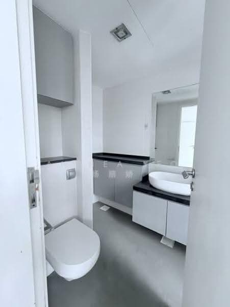 The Belvedere, 53 Meyer Road, East Coast / Marine Parade, 2 Bedrooms, 1,012 sqft, Condominium For Sale, by Anthea Yeo 杨丽娇, 500268900 - Bathroom - PropertyGuru.com.sg