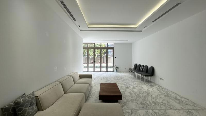 Sunset way, sunset heights / Clementi park, Sunset heights, Buona Vista / West Coast / Clementi New Town, 5 Bedrooms, 12,000 sqft, Detached House For Sale, by Brandon Aw, 500268909 - PropertyGuru.com.sg