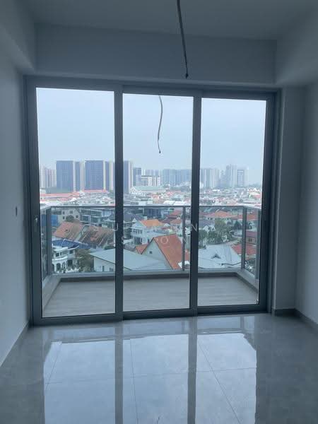 Grand Dunman, 16 Dunman Road, East Coast / Marine Parade, 2 Bedrooms, 668 sqft, Condominium For Rent, by Suzanne Soon, 500268910 - Balcony - PropertyGuru.com.sg