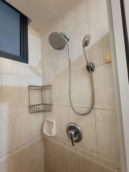 East Meadows, 30 Tanah Merah Kechil Road, Bedok / Upper East Coast, Room Rental, 200 sqft, Condominium For Rent, by Alan Huy, 500268922 - Bathroom - PropertyGuru.com.sg