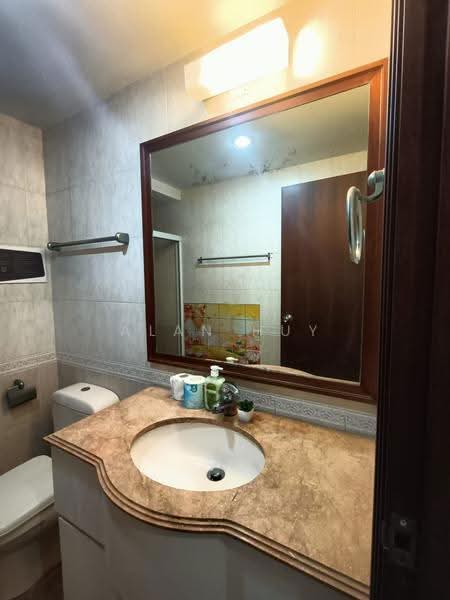 East Meadows, 30 Tanah Merah Kechil Road, Bedok / Upper East Coast, Room Rental, 200 sqft, Condominium For Rent, by Alan Huy, 500268922 - Bathroom - PropertyGuru.com.sg