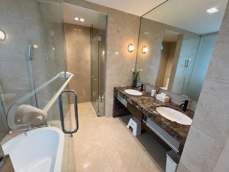 The Grange, 1 Grange Garden, Tanglin / Holland / Bukit Timah, 4 Bedrooms, 2,282 sqft, Condominium For Rent, by Bertram Tian 田镇伟, 500268927 - Bathroom - PropertyGuru.com.sg