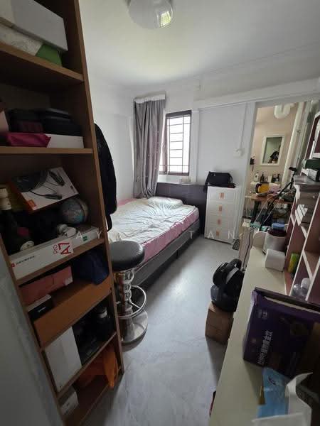409 Bedok North Avenue 2, 409 Bedok North Avenue 2, Bedok / Upper East Coast, 5 Bedrooms, 883 sqft, HDB Flat For Sale, by Ayden Tan, 500268930 - Bedroom - PropertyGuru.com.sg
