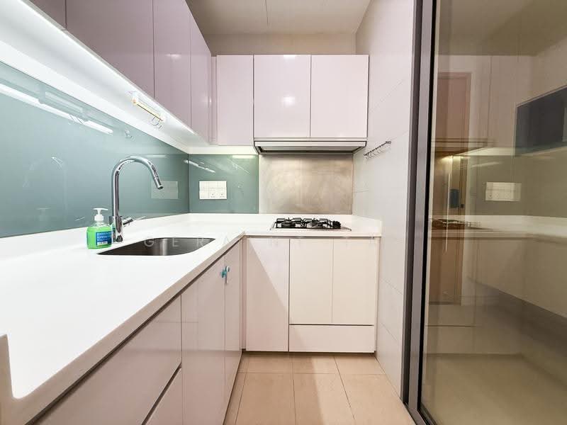 Auralis, 589 East Coast Road, East Coast / Marine Parade, 2 Bedrooms, 732 sqft, Condominium For Rent, by Geraint Tan, 500268950 - Kitchen - PropertyGuru.com.sg