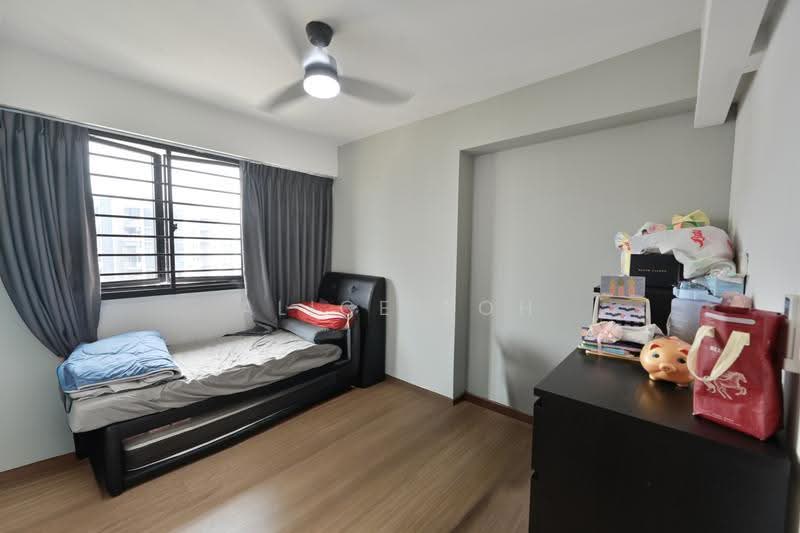 402B Fernvale Lane, 402B Fernvale Lane, Seletar / Yio Chu Kang, 3 Bedrooms, 1,001 sqft, HDB Flat For Sale, by Alice Poh, 500268974 - Bedroom - PropertyGuru.com.sg