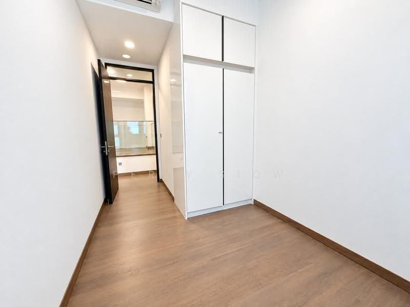 Midtown Bay, 120 Beach Road, Beach Road / Bugis / Rochor, 2 Bedrooms, 990 sqft, Condominium For Sale, by Perry Siow, 500268976 - PropertyGuru.com.sg