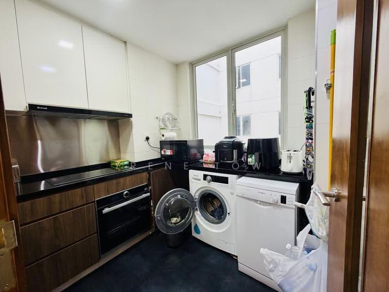 Visioncrest, 33 Oxley Rise, Orchard / River Valley, 2 Bedrooms, 915 sqft, Condominium For Rent, by Irene Tow, 500268980 - PropertyGuru.com.sg