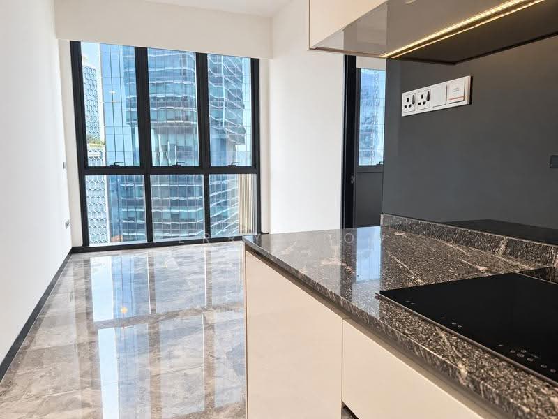 Midtown Bay, 120 Beach Road, Beach Road / Bugis / Rochor, 2 Bedrooms, 1,012 sqft, Condominium For Sale, by Perry Siow, 500268992 - Kitchen - PropertyGuru.com.sg