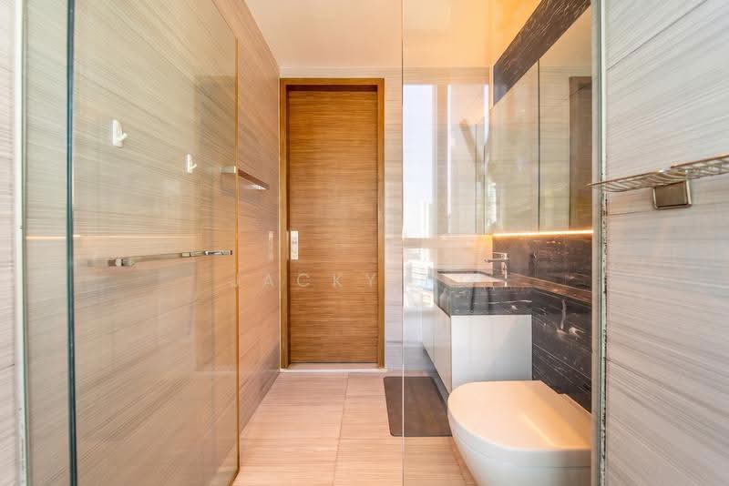 8 Saint Thomas, 8 Saint Thomas Walk, Orchard / River Valley, 3 Bedrooms, 1,152 sqft, Condominium For Sale, by Jacky Ng, 500268996 - Bathroom - PropertyGuru.com.sg