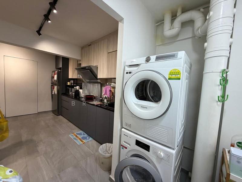 125 Bukit Batok Central, 125 Bukit Batok Central, Dairy Farm / Bukit Panjang / Choa Chu Kang, 3 Bedrooms, 1,614 sqft, HDB Flat For Sale, by Bryan Tan, 500268997 - Kitchen - PropertyGuru.com.sg