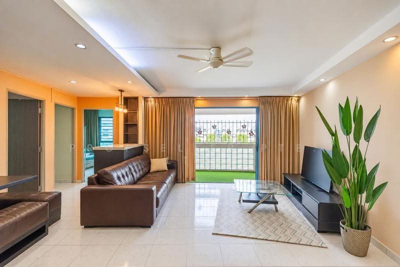 468A Admiralty Drive, 468A Admiralty Drive, Sembawang / Yishun, 3 Bedrooms, 1,474 sqft, HDB Flat For Sale, by Warren Chan, 500268998 - Living Room - PropertyGuru.com.sg