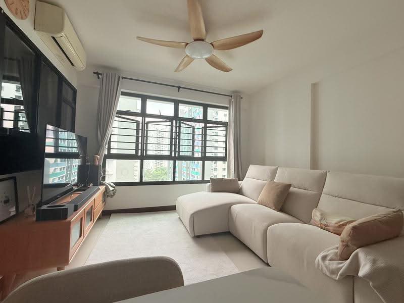 807A Choa Chu Kang Avenue 1, 807A Choa Chu Kang Avenue 1, Dairy Farm / Bukit Panjang / Choa Chu Kang, 2 Bedrooms, 721 sqft, HDB Flat For Rent, by Dominic Tay, 500268999 - PropertyGuru.com.sg