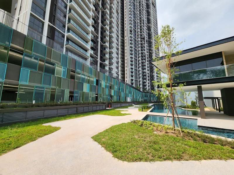 Avenue South Residence, 1 Silat Avenue, Alexandra / Commonwealth, 1 Bedroom, 527 sqft, Condominium For Sale, by Julian Zhuo, 500269000 - Exterior - PropertyGuru.com.sg