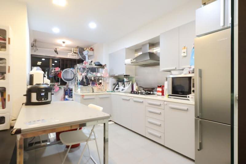 851 Tampines Street 83, 851 Tampines Street 83, Pasir Ris / Tampines, 2 Bedrooms, 796 sqft, HDB Flat For Sale, by Jasper Lei, 500269019 - Kitchen - PropertyGuru.com.sg