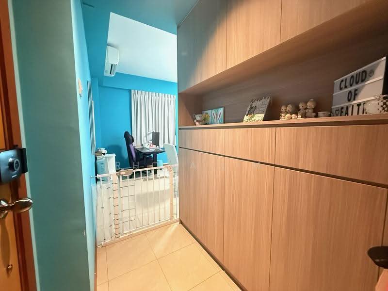Blue Horizon, 21 West Coast Crescent, Buona Vista / West Coast / Clementi New Town, 2 Bedrooms, 926 sqft, Condominium For Sale, by Rhoda Lim, 500269037 - Study - PropertyGuru.com.sg