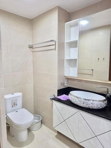 Miltonia Residences, 520 Miltonia Close, Sembawang / Yishun, 2 Bedrooms, 861 sqft, Condominium For Rent, by Jayden Toh, 500269038 - Bathroom - PropertyGuru.com.sg