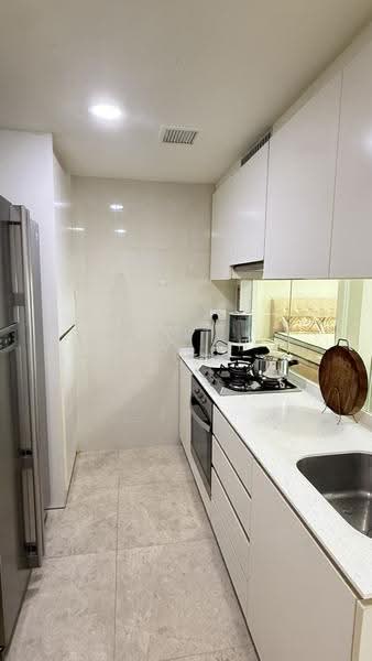 The Lakefront Residences, 42 Lakeside Drive, Boon Lay / Jurong / Tuas, 2 Bedrooms, 721 sqft, Condominium For Rent, by Vivian Sun, 500269041 - Kitchen - PropertyGuru.com.sg