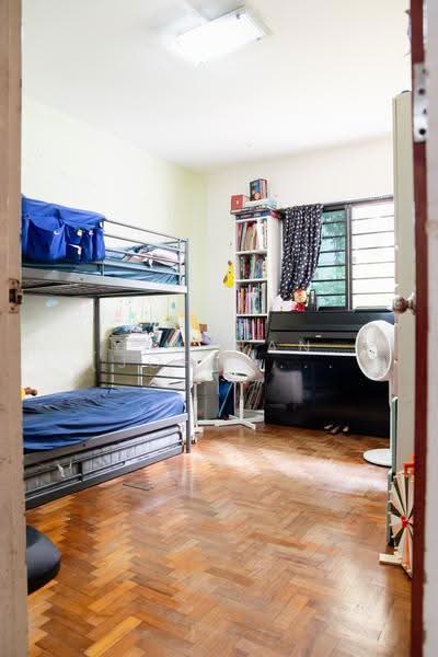 610 Clementi West Street 1, 610 Clementi West Street 1, Buona Vista / West Coast / Clementi New Town, 3 Bedrooms, 1,108 sqft, HDB Flat For Sale, by Yan Han (Johnathan) Ong, 500269057 - Bedroom - PropertyGuru.com.sg