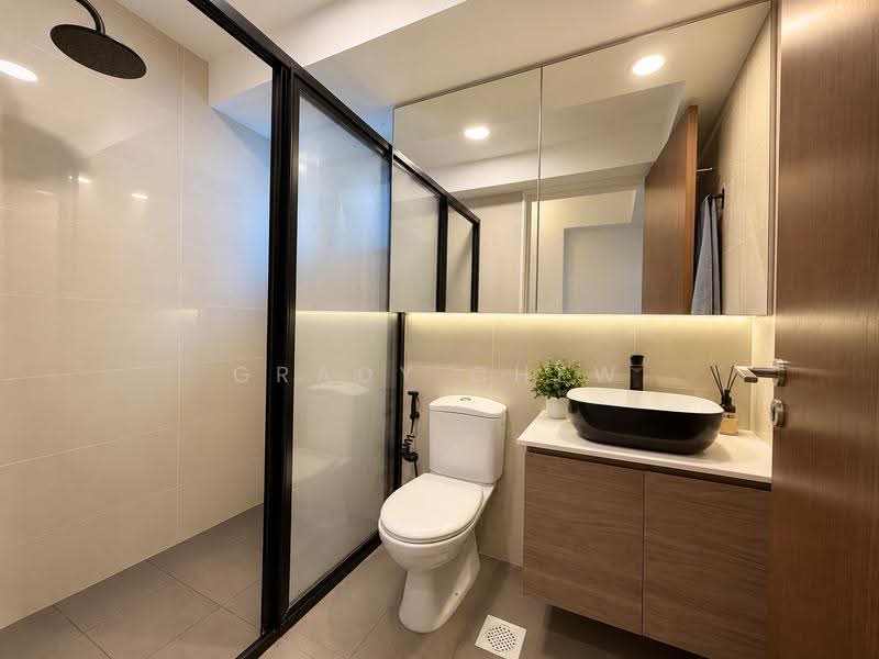 311A Clementi Avenue 4, 311A Clementi Avenue 4, Buona Vista / West Coast / Clementi New Town, 3 Bedrooms, 861 sqft, HDB Flat For Sale, by Grady Chew, 500269060 - Bathroom - PropertyGuru.com.sg