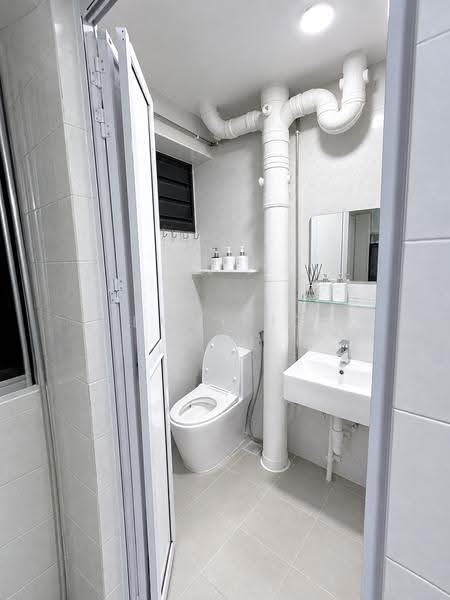 204 Petir Road, 204 Petir Road, Dairy Farm / Bukit Panjang / Choa Chu Kang, Room Rental, 130 sqft, HDB Flat For Rent, by Dominic Goh, 500269062 - Bathroom - PropertyGuru.com.sg
