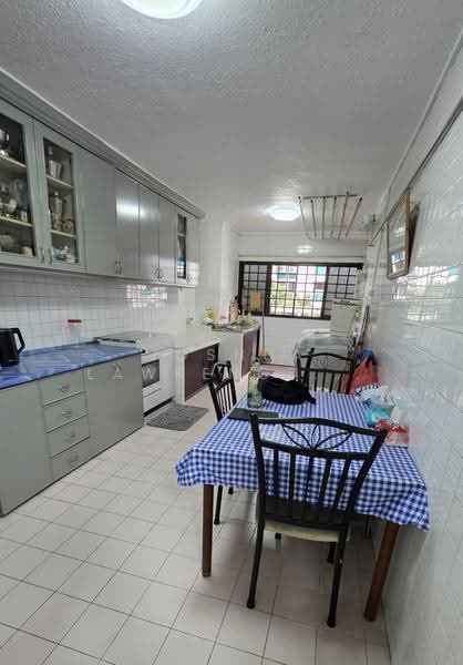 26 Marsiling Drive, 26 Marsiling Drive, Admiralty / Woodlands, 3 Bedrooms, 990 sqft, HDB Flat For Sale, by Joshua Lawrence Che, 500269065 - Long Spacious Kitchen - PropertyGuru.com.sg
